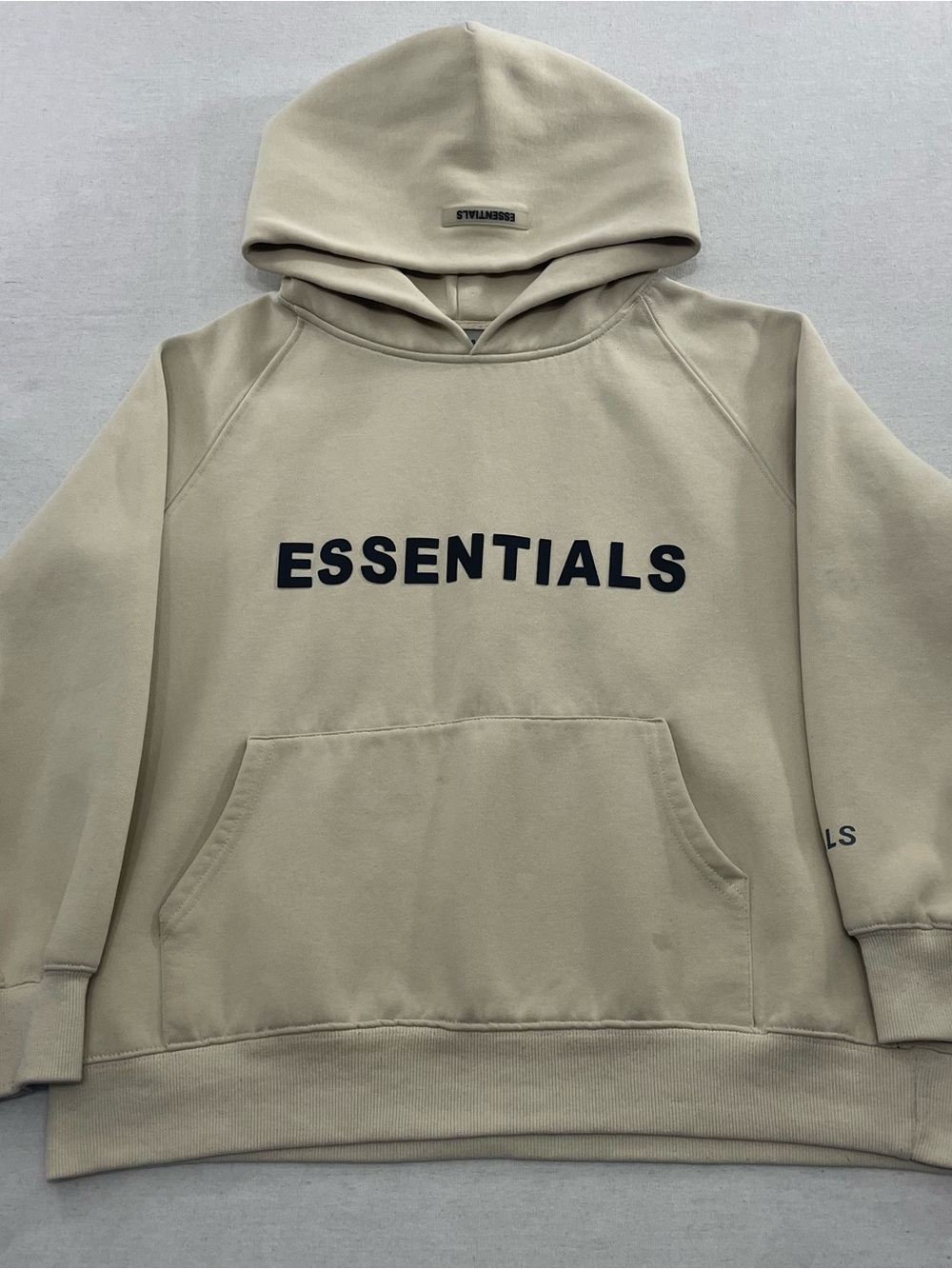 FEAR OF GOD ESSENTIALS HOODIE SWEATSHIRT SIZE M CREAM BEIGE (FLAWED)